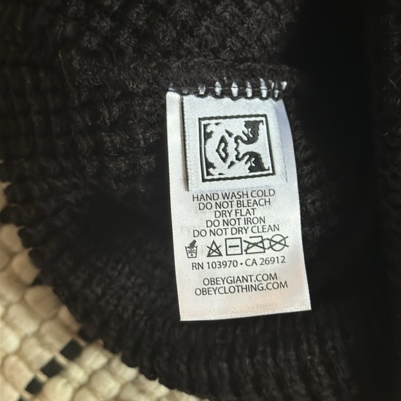 Hat - Picture 4 of 9